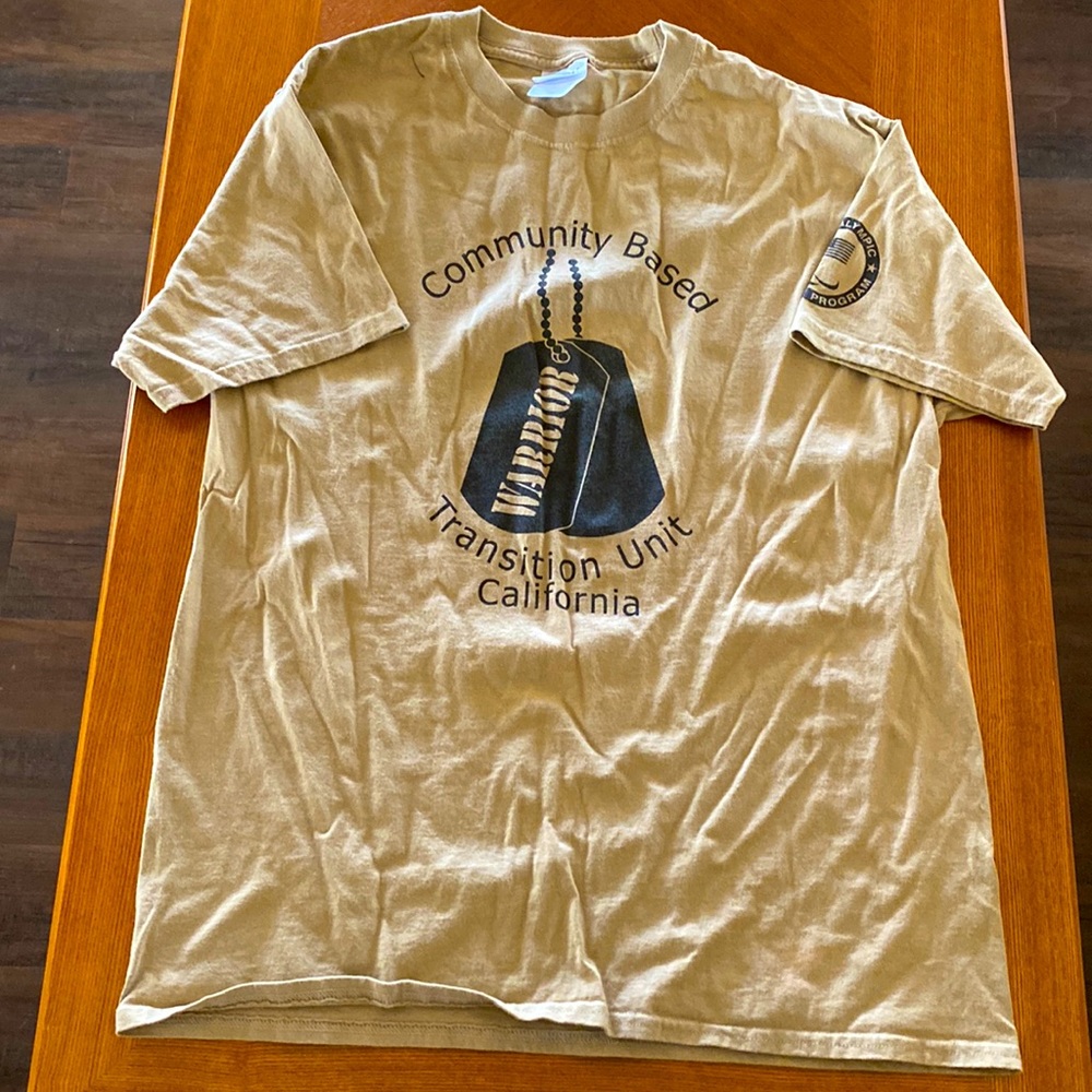 Short sleeve shirt